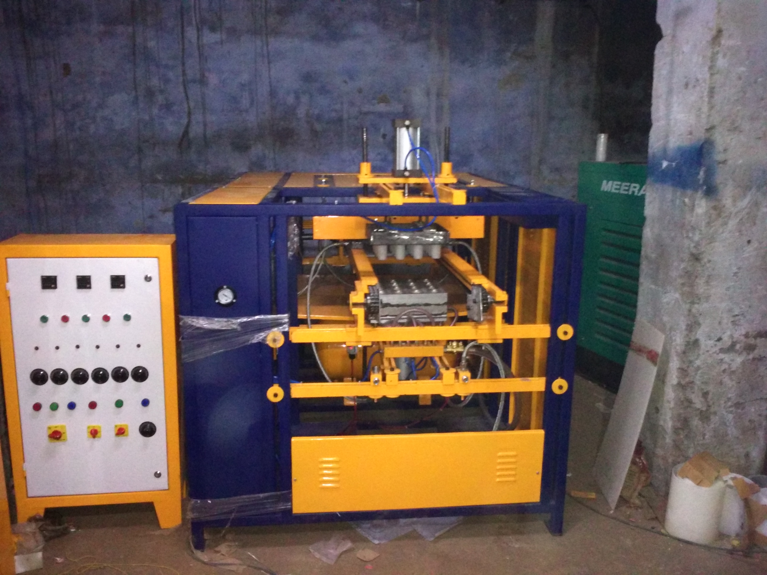 Automatic blister forming machine machine